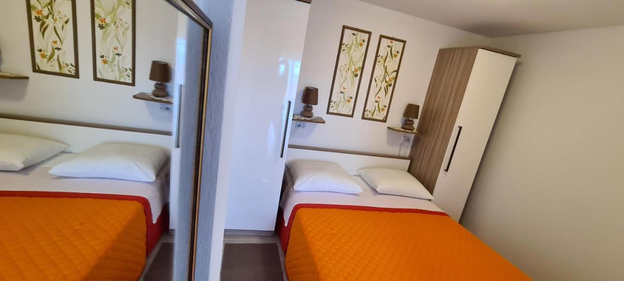 Apartmani Cesar ريتنا المظهر الخارجي الصورة